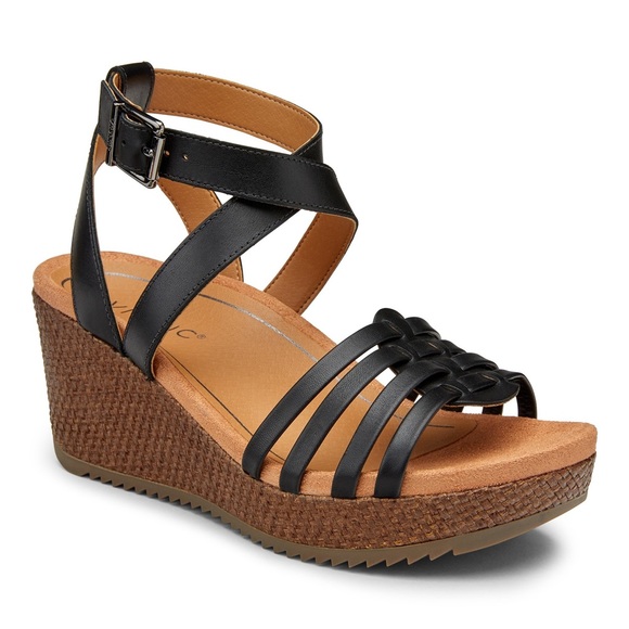Vionic Shoes - Vionic Clarisa raffia black NEW